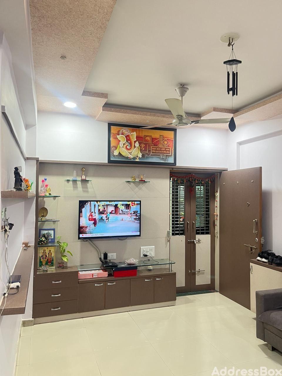 Ugati platinum photo