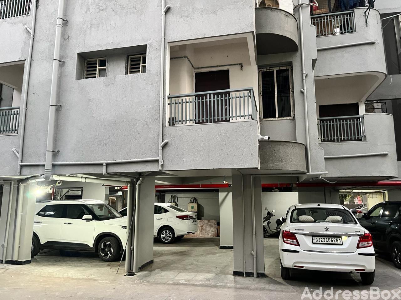 Vibhuti apartment photo