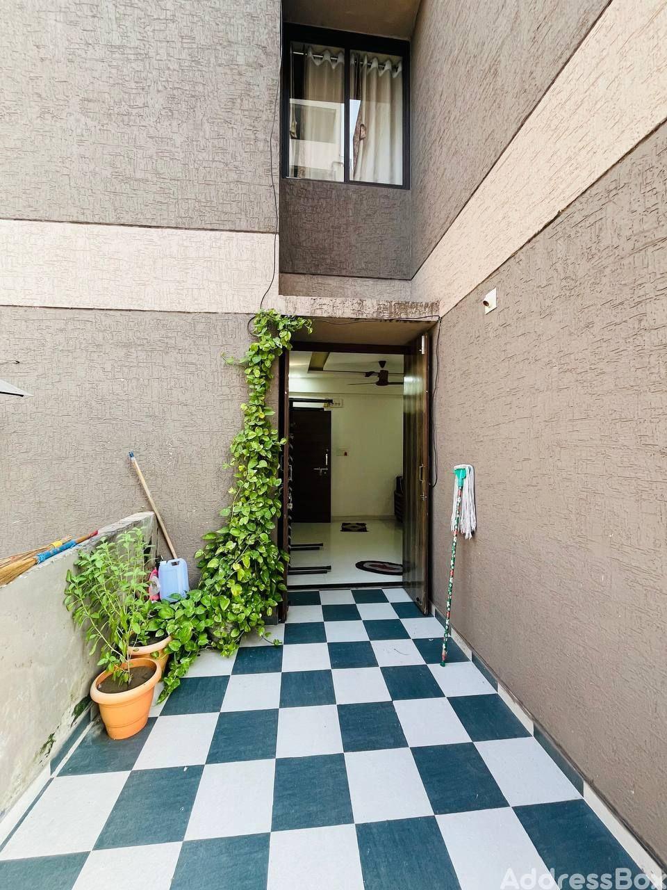 Mansi Enclave photo
