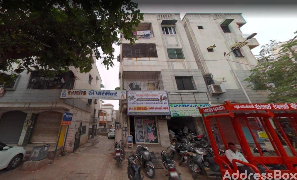 Alok Apartment photo