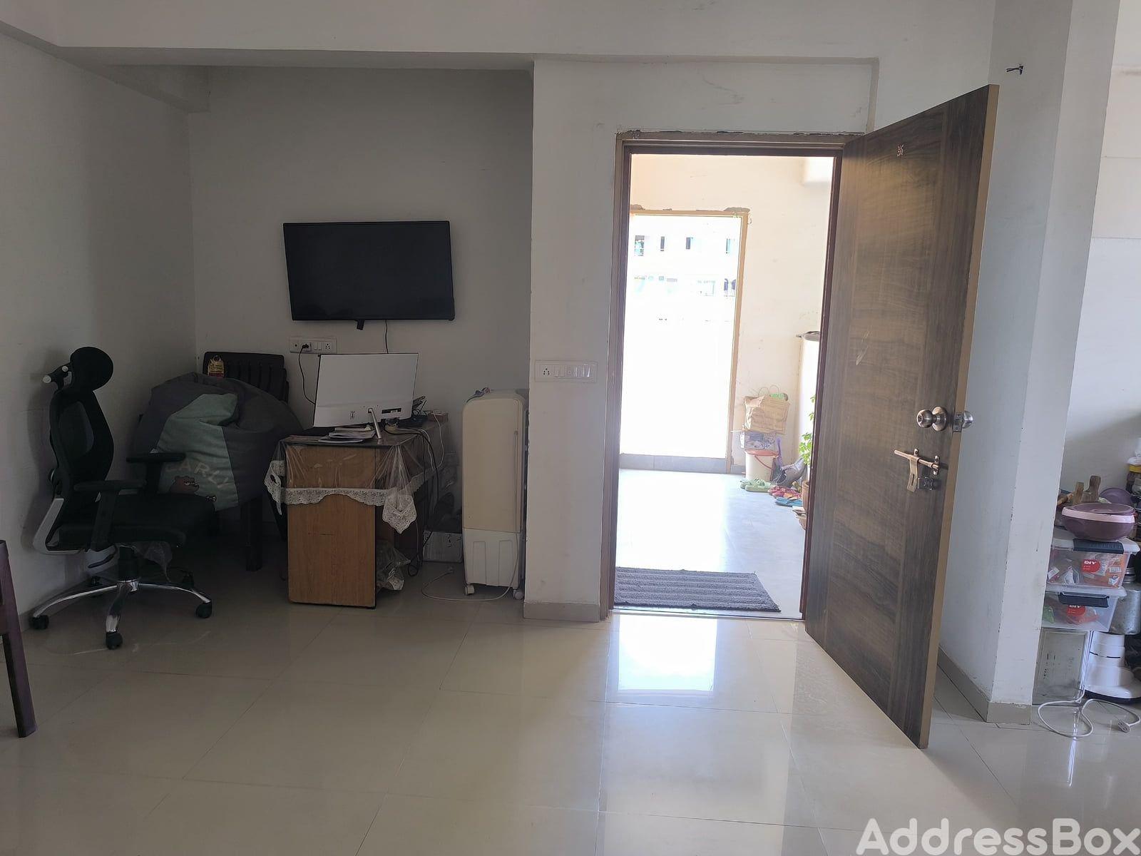 Geeta Apartment photo
