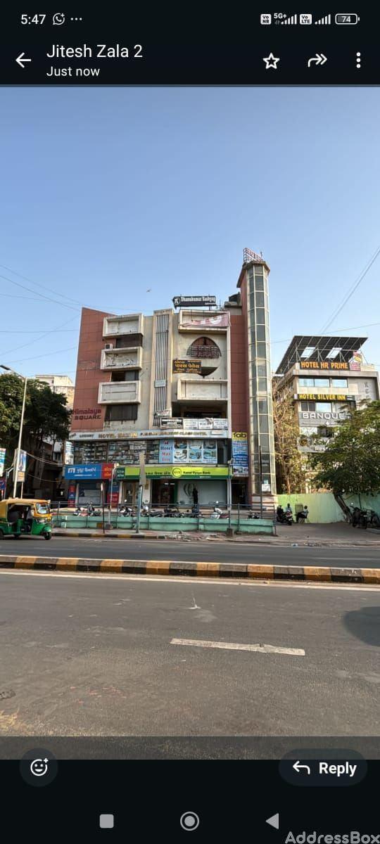 Himalaya Square photo