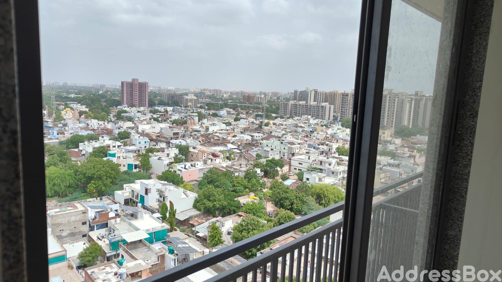 Vivaan Aura photo