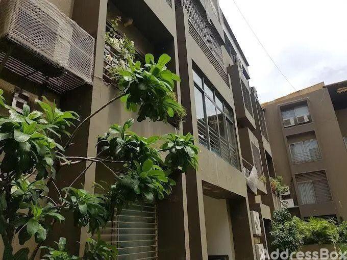 Auravilla Apartment photo