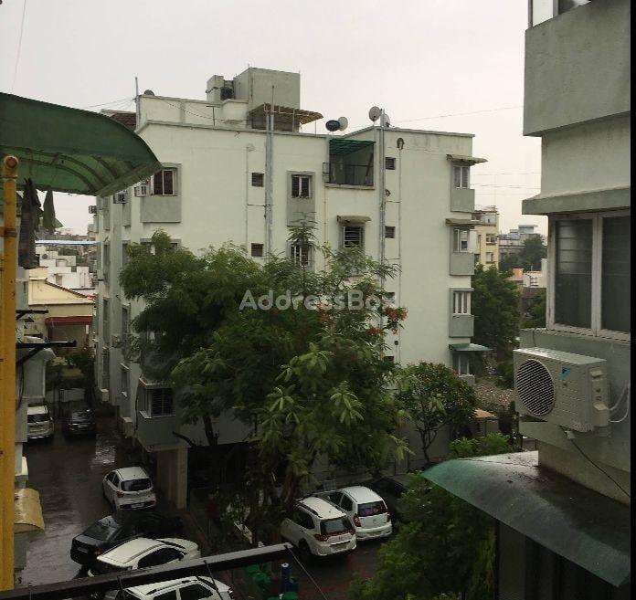 Dwarkesh Apartment photo