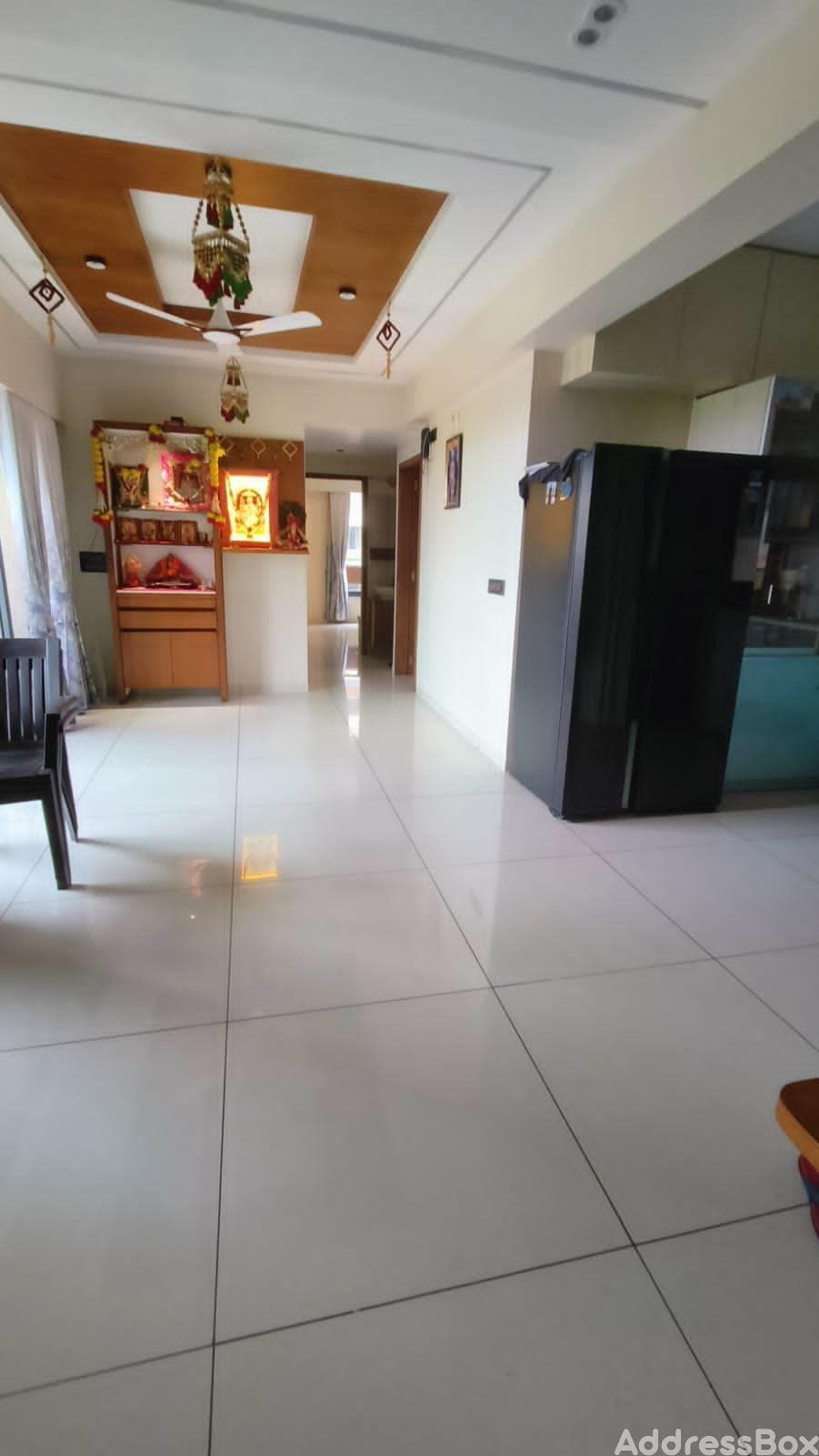 Shaligram Square photo