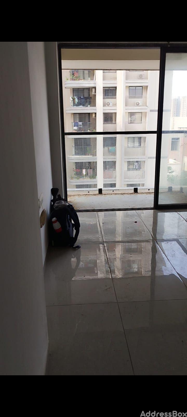 ELENZA GREENFIELD photo