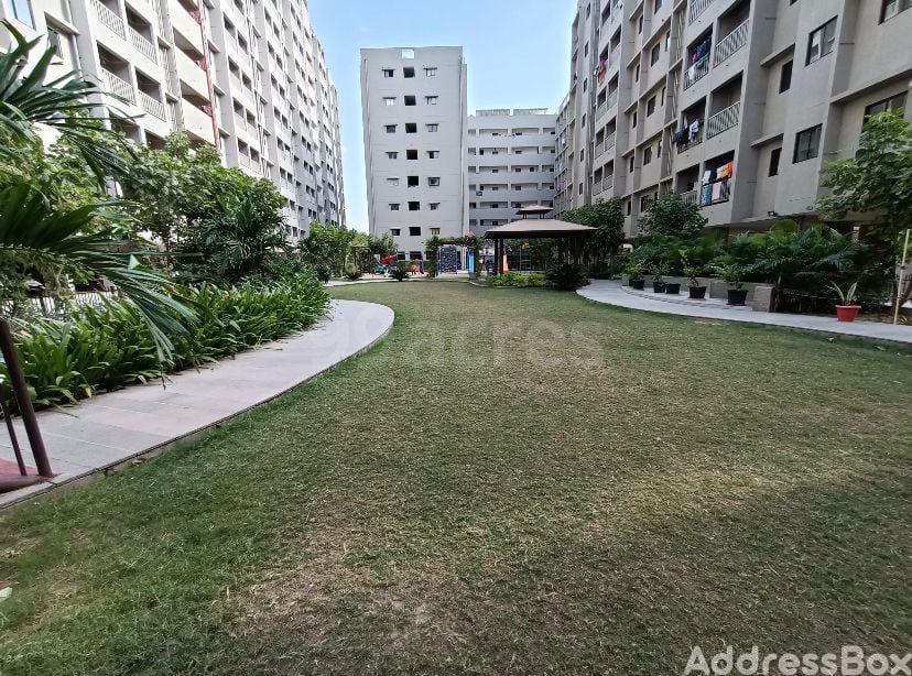 SIGNATURE VIRAJDHAM APARTMENT photo