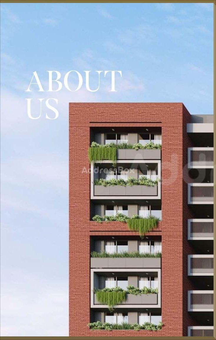 STATUS AURUM Exterior