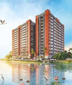 Revanta Lakeview Exterior