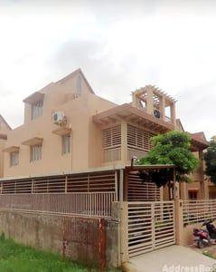 Bungalows / Villas for Sale in Vadsar, Ahmedabad | Sun Royal Bungalow