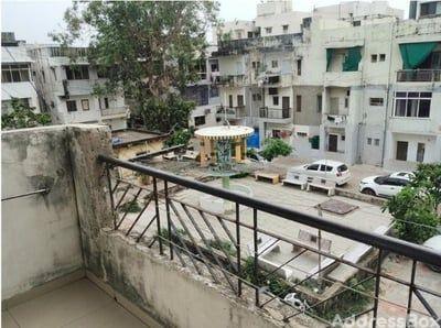 Flats / Apartments Below 80 Lakhs for Sale in Ambawadi, Ahmedabad | Nilam Apartment
