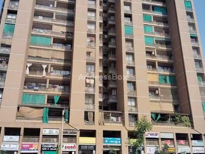 Flats / Apartments Below 80 Lakhs for Sale in Sg Highway, Ahmedabad | Vyapti Vandematram Fabula
