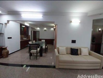 4 BHK Flats / Apartments for Rent in Ahmedabad | Status Tower