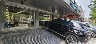 Showroom for Sale in Ahmedabad | Limbani Complex