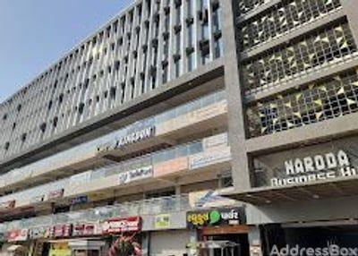 NARODA BUSINESS HUB Exterior