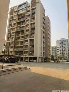 2 BHK Flats / Apartments for Sale in Sola Bhagwat Ahmedabad | POPULAR PARADISE