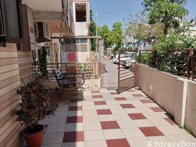 5 BHK Bungalows / Villas for Sale in Jivraj Park Ahmedabad | Kadambari Society