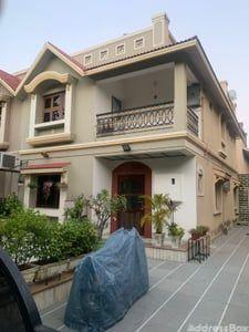 4 BHK Bungalows / Villas for Sale in Thaltej Ahmedabad | Maruti Nandan Villa