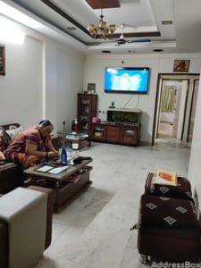 Flats / Apartments Below 70 Lakhs for Sale in Vastrapur, Ahmedabad | dharnidhar apartment