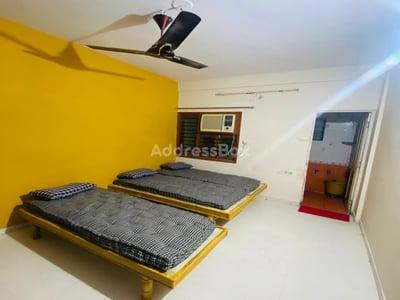 PG in Bodakdev, Ahmedabad | NAYAN APARTMENT