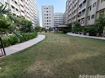 Flats / Apartments Below 40 Lakhs for Sale in Sarkhej, Ahmedabad | SIGNATURE VIRAJDHAM APARTMENT