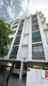 3 BHK Flats / Apartments for Rent in New Maninagar Ahmedabad | Arham Apartment