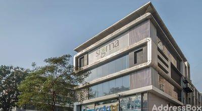 Ratna High Street Exterior