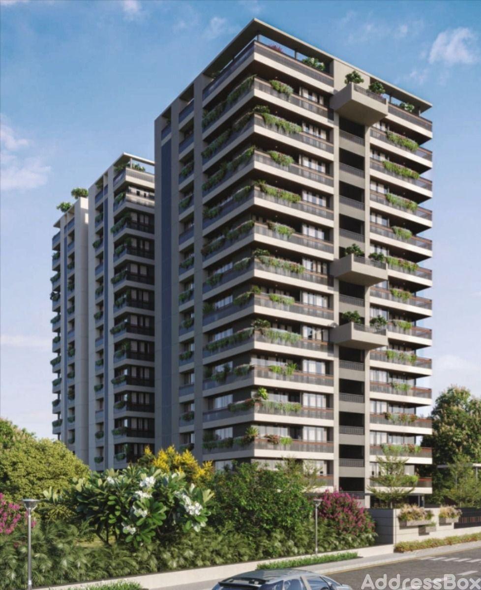 Rosevill Regius image Rosevill Regius Exterior