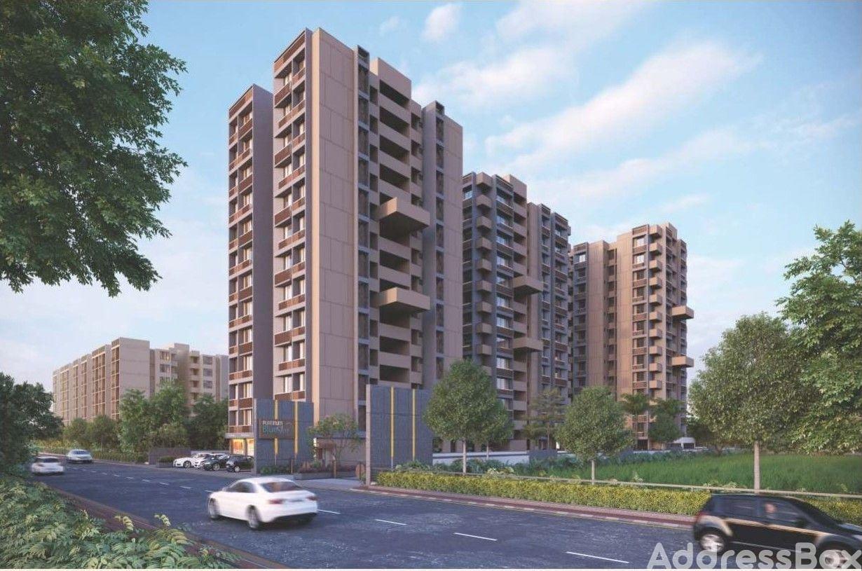 PLATINUM BLUE SKY - Commercial image PLATINUM BLUE SKY - Commercial Exterior