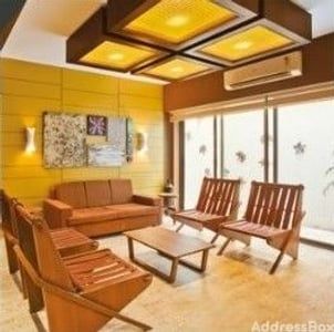APPLEWOODS VILLAS Living Room