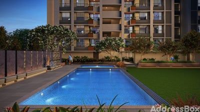 Trident Experia - Commercial Amenities