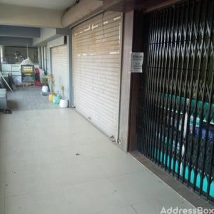 Earth Retail photo