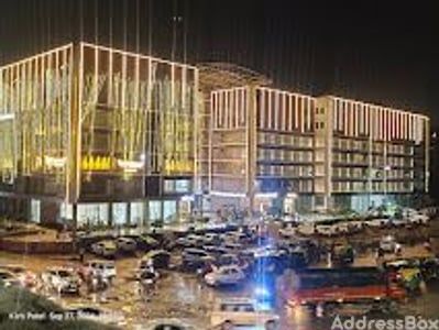 ANTILIA BUSINESS HUB photo