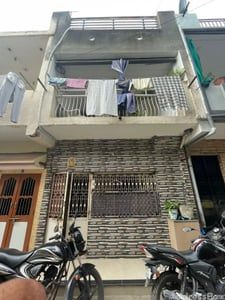 Yogeshwar Row House photo