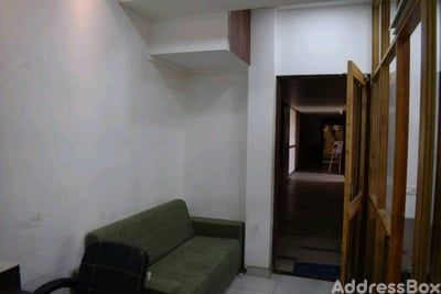 Hir Asha Square photo